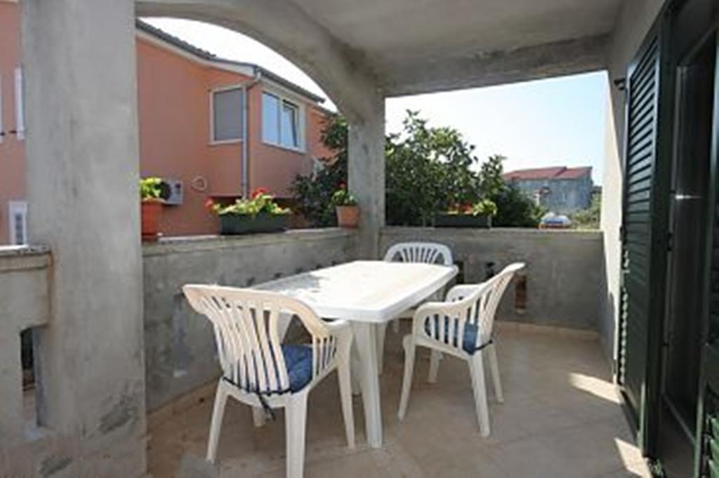 Apartments Pasman Banj Pokoj fotografie